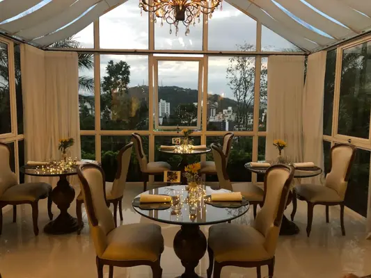 Botic Restaurant & Bar